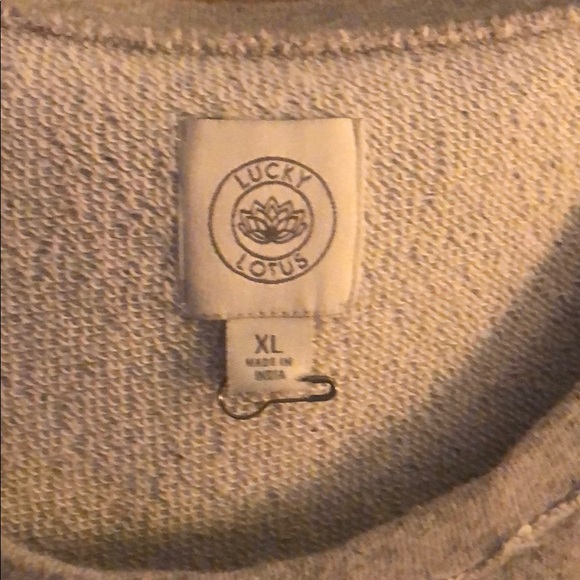 Lucky Brand Short Sleeve sweatshirt - Picture 2 of 2